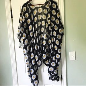 Frolic Daisy Kimono